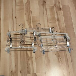 8 Hangers With Clips